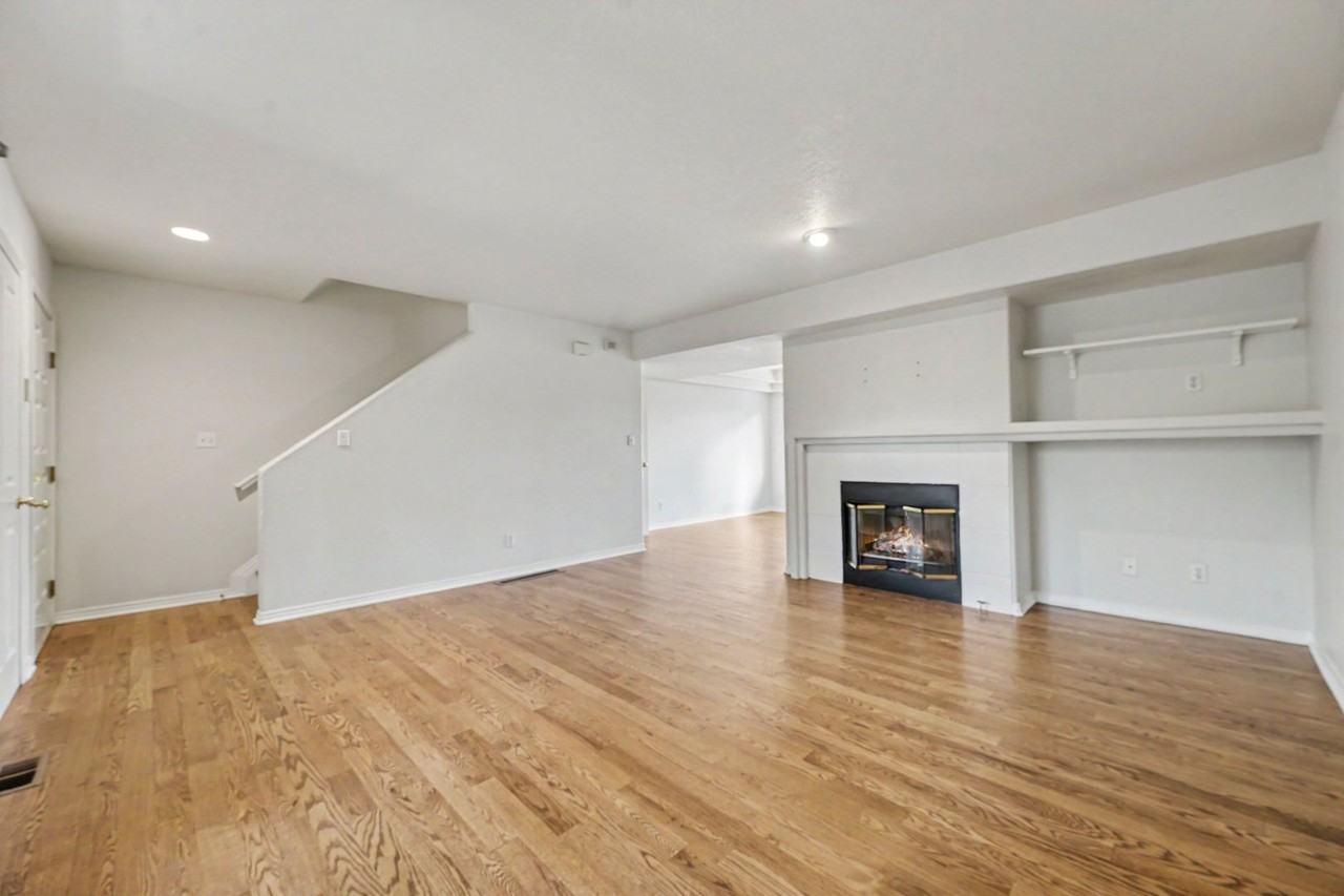 4594 E Kentucky Pl - Photo 3 of 24
