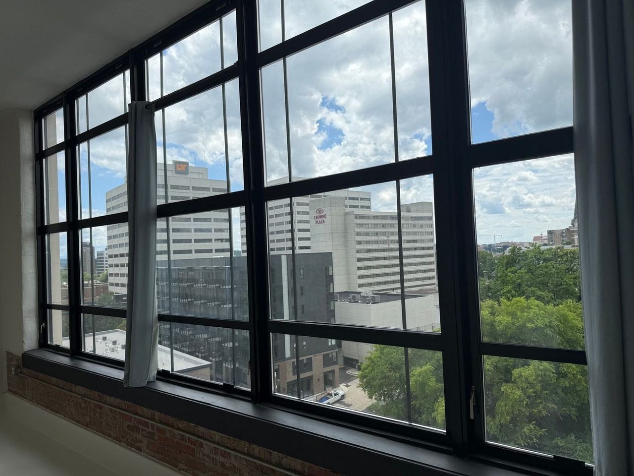 116 Gay St - Photo 2 of 26
