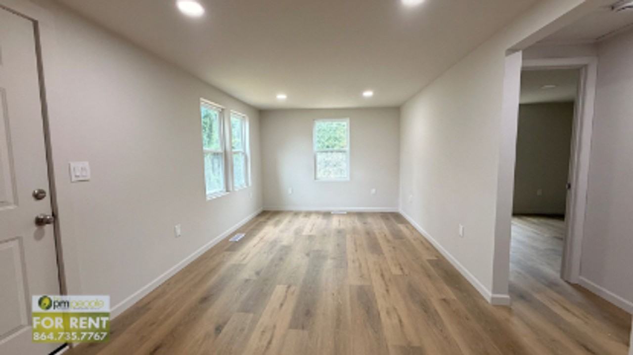 114 Couch St - Photo 2 of 22