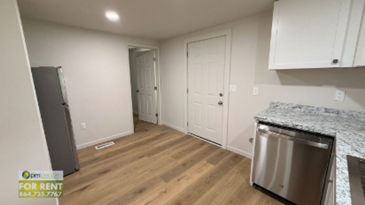 114 Couch St - Photo 6 of 22