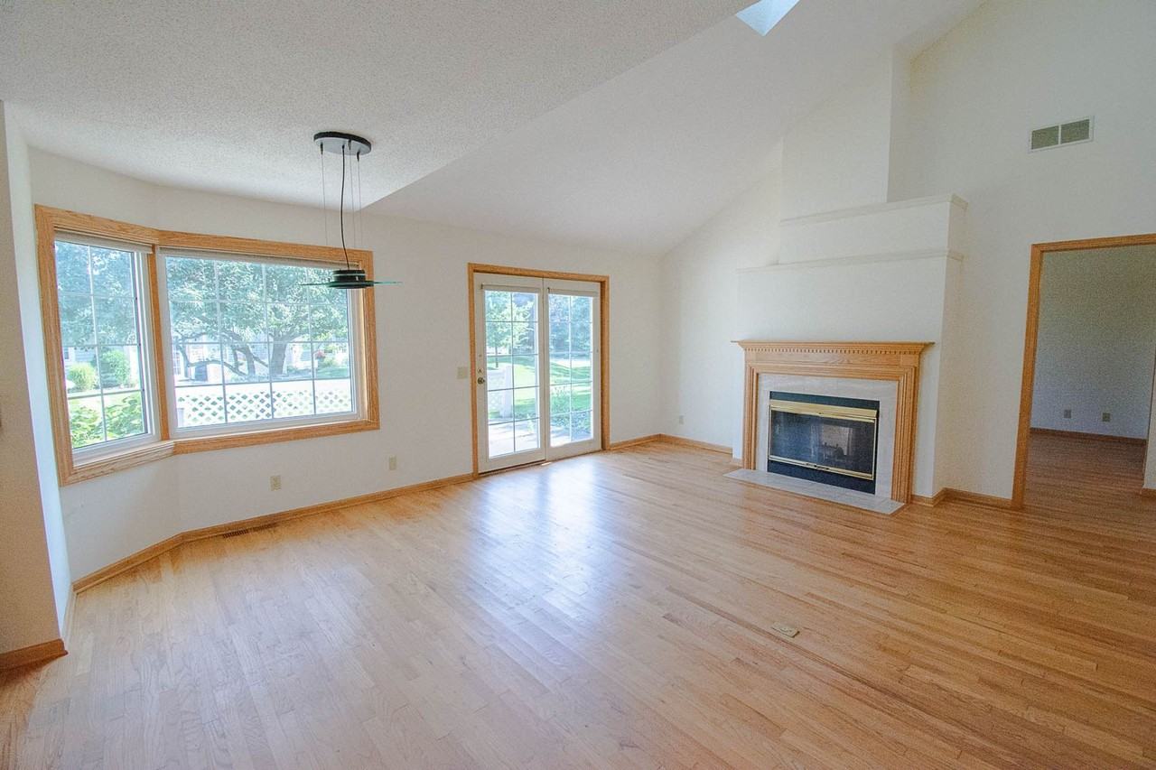 2716 Spyglass Ct Nw - Photo 3 of 23
