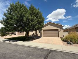 featured image of 1825 Venetian Dr