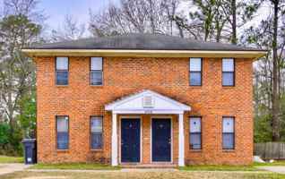 featured image of 2708 Blossom Dr #B
