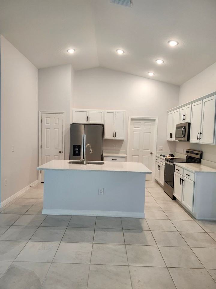 27270 Puno Dr - Photo 6 of 24
