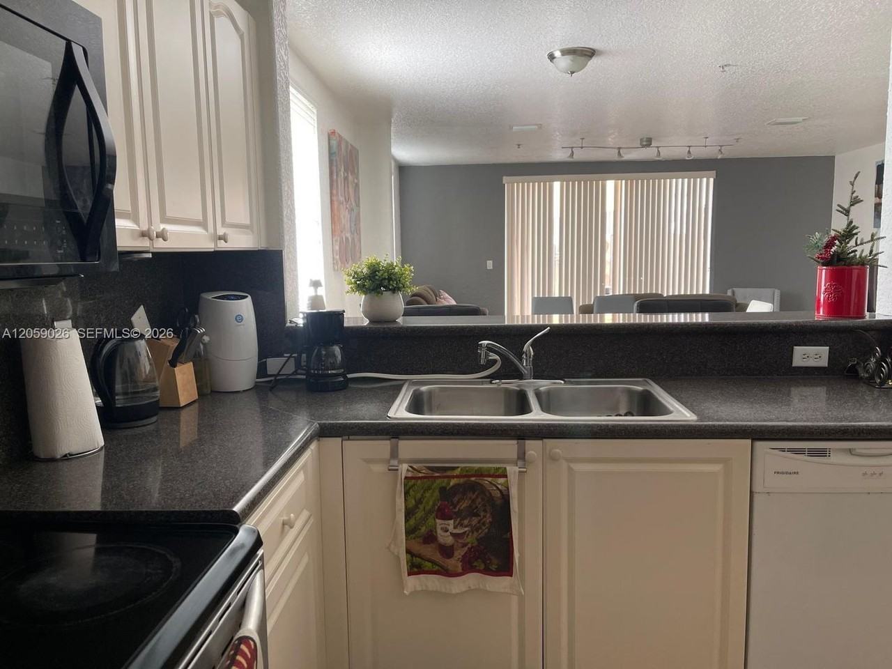 8123 W 36th Ave - Photo 2 of 10