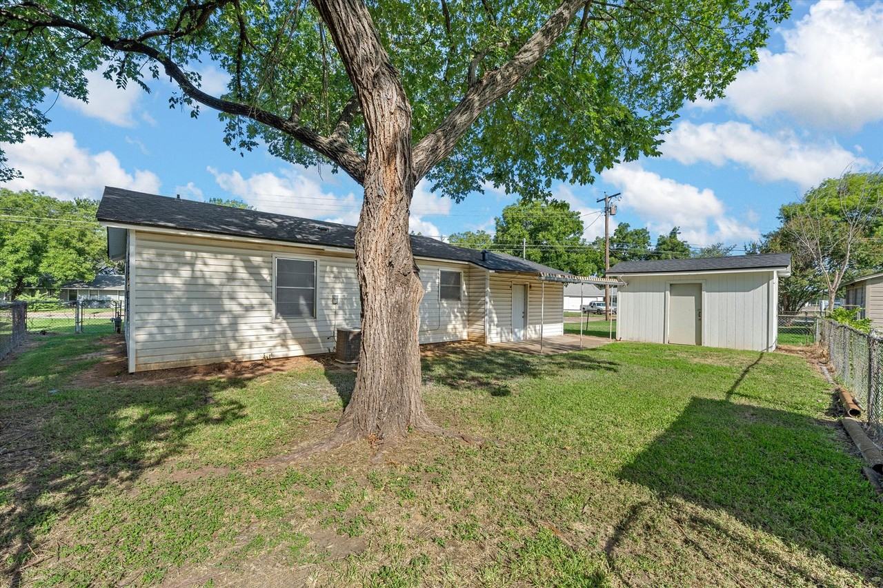 817 N Patricia St - Photo 5 of 17