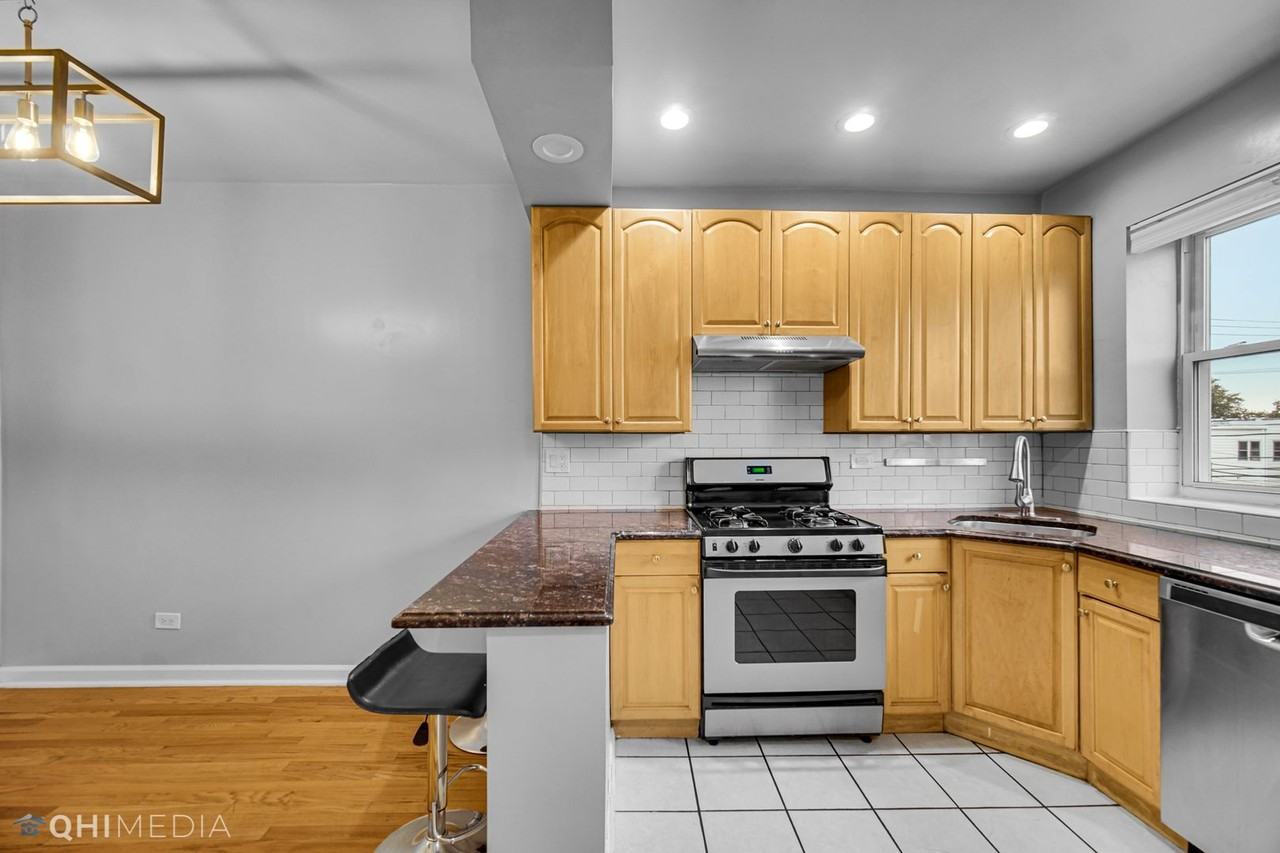 4006 W Nelson St - Photo 5 of 18
