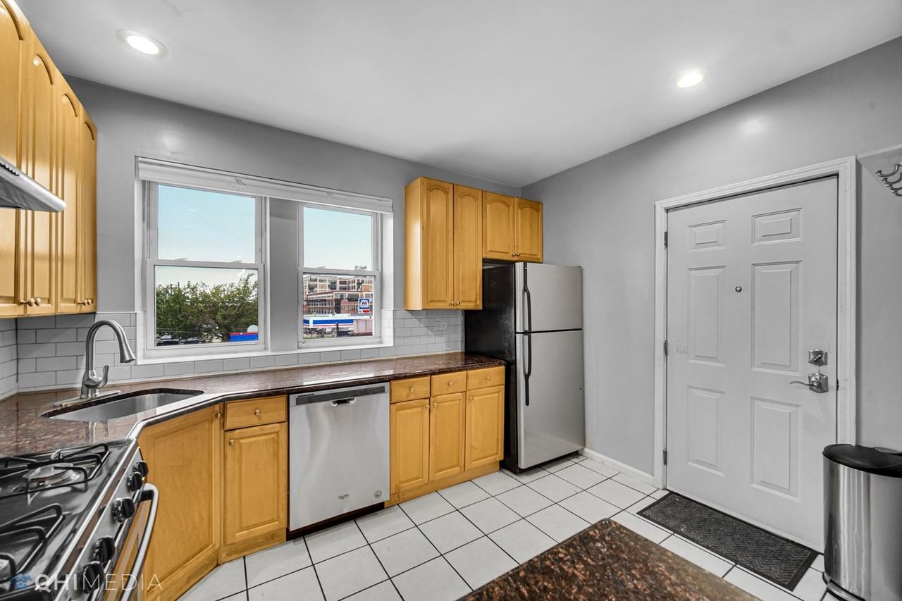 4006 W Nelson St - Photo 7 of 18