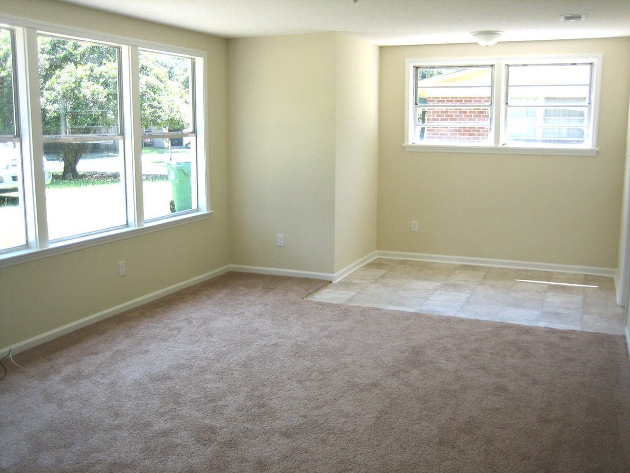 2106 Robin St - Photo 7 of 7