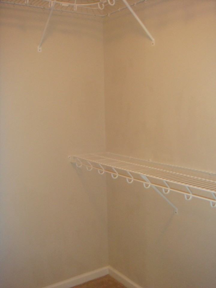 819 Madelyn St - Photo 4 of 8