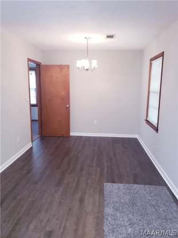 289 Norris Rd - Photo 3 of 12