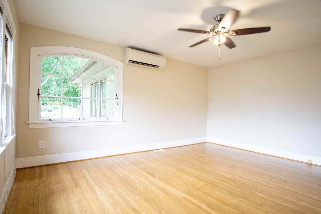 3604 Se Stark St - Photo 2 of 17