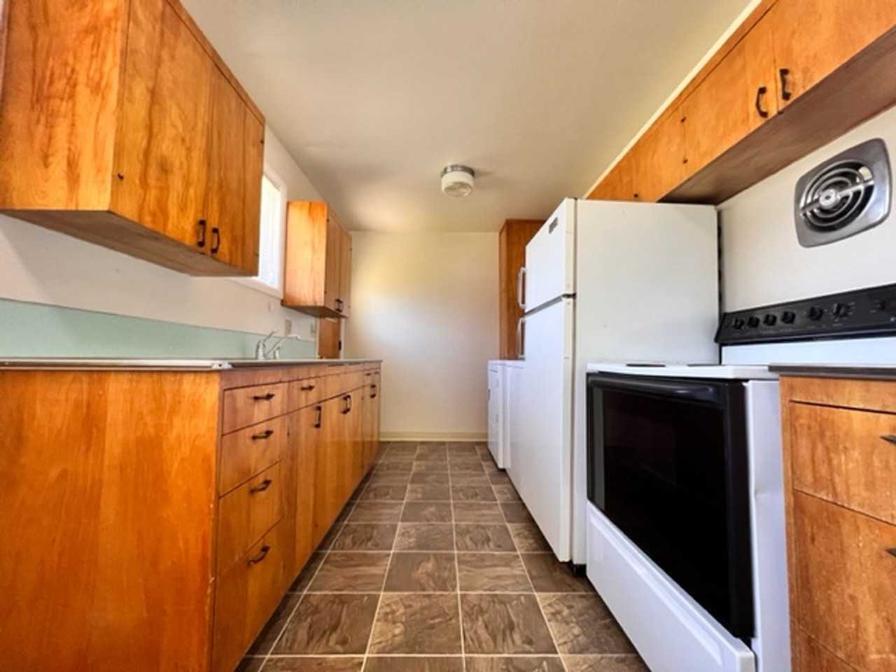 1813 N Harrison Blvd - Photo 6 of 16