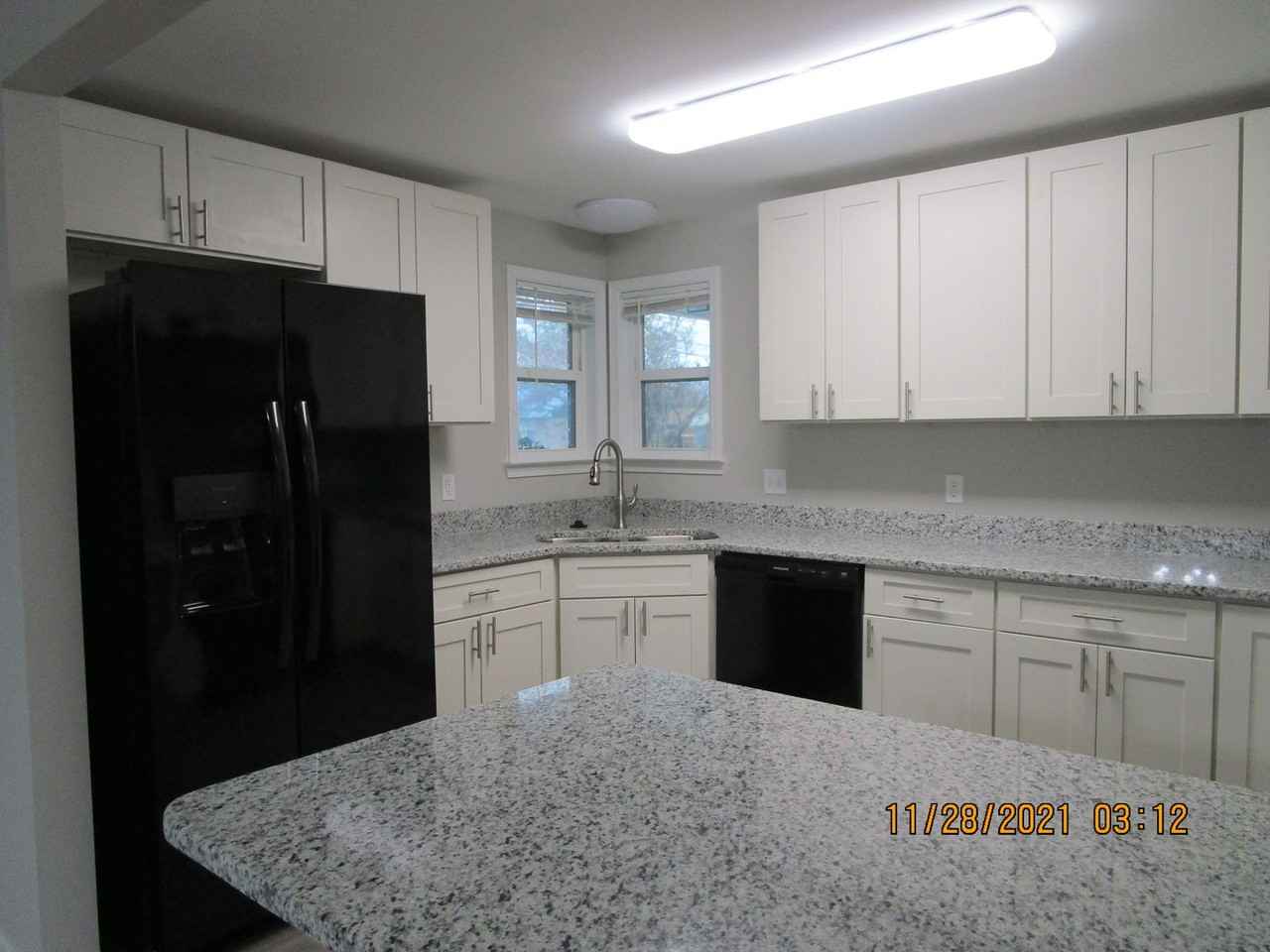 5921 Howard Rd - Photo 2 of 20