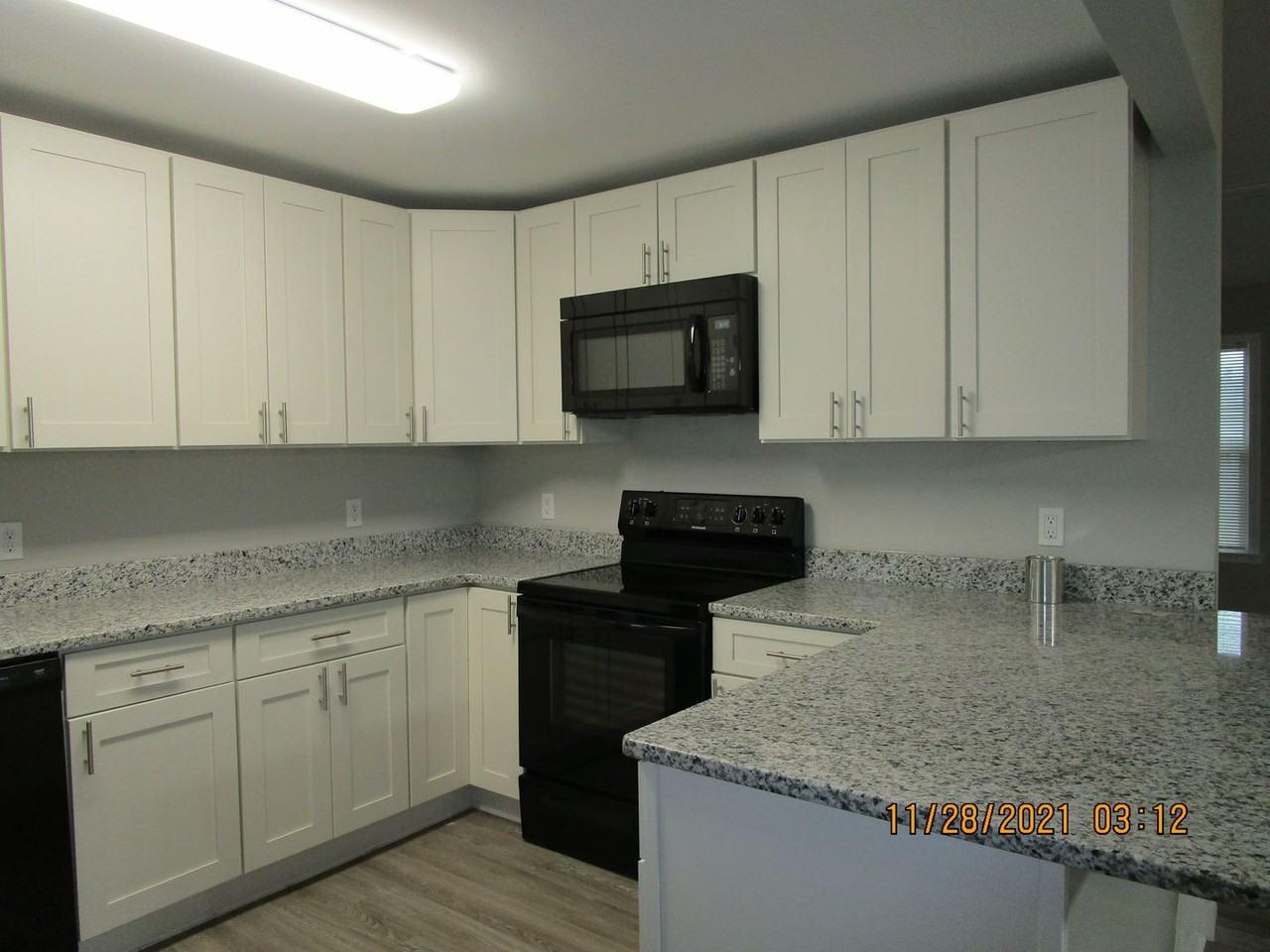 5921 Howard Rd - Photo 3 of 20