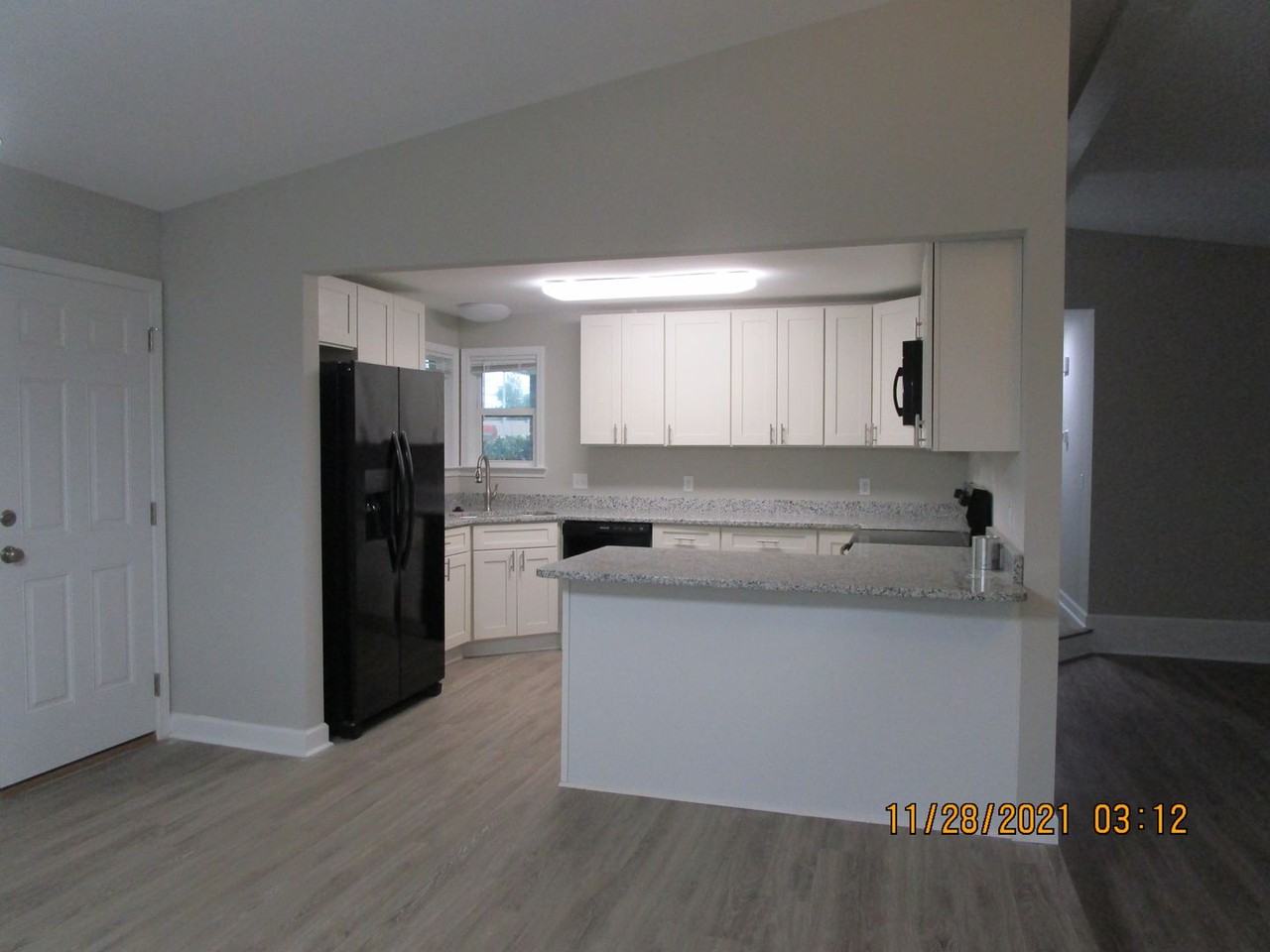 5921 Howard Rd - Photo 4 of 20