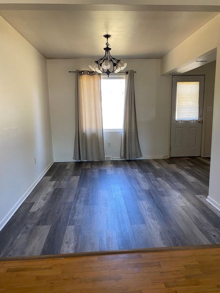 2608 Cardinal Dr - Photo 3 of 19