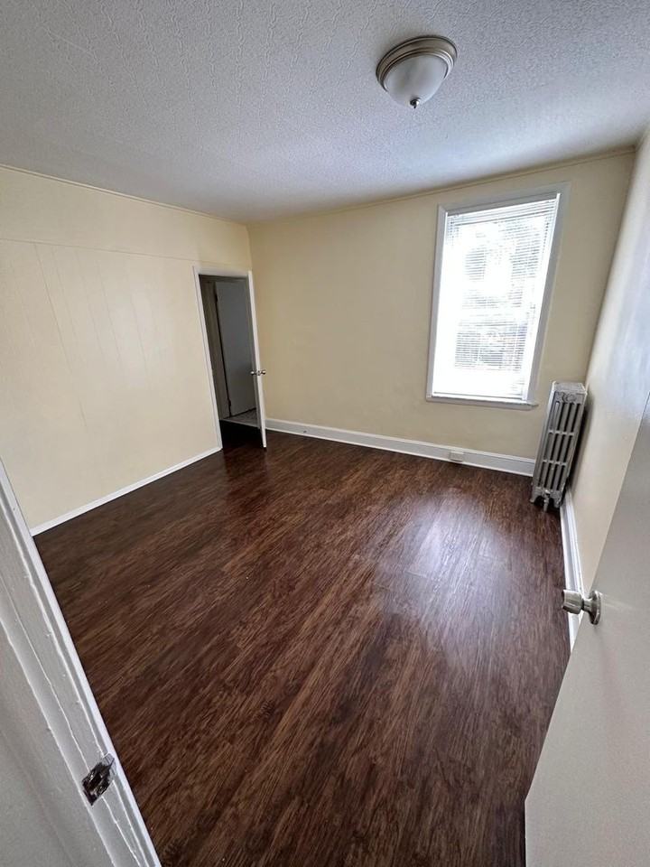 4335 Orchard St - Photo 6 of 12