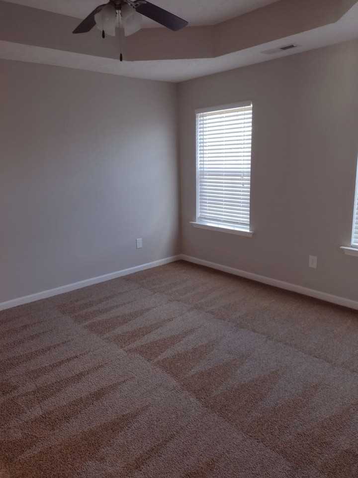 3028 Barretts Ridge Dr - Photo 4 of 25
