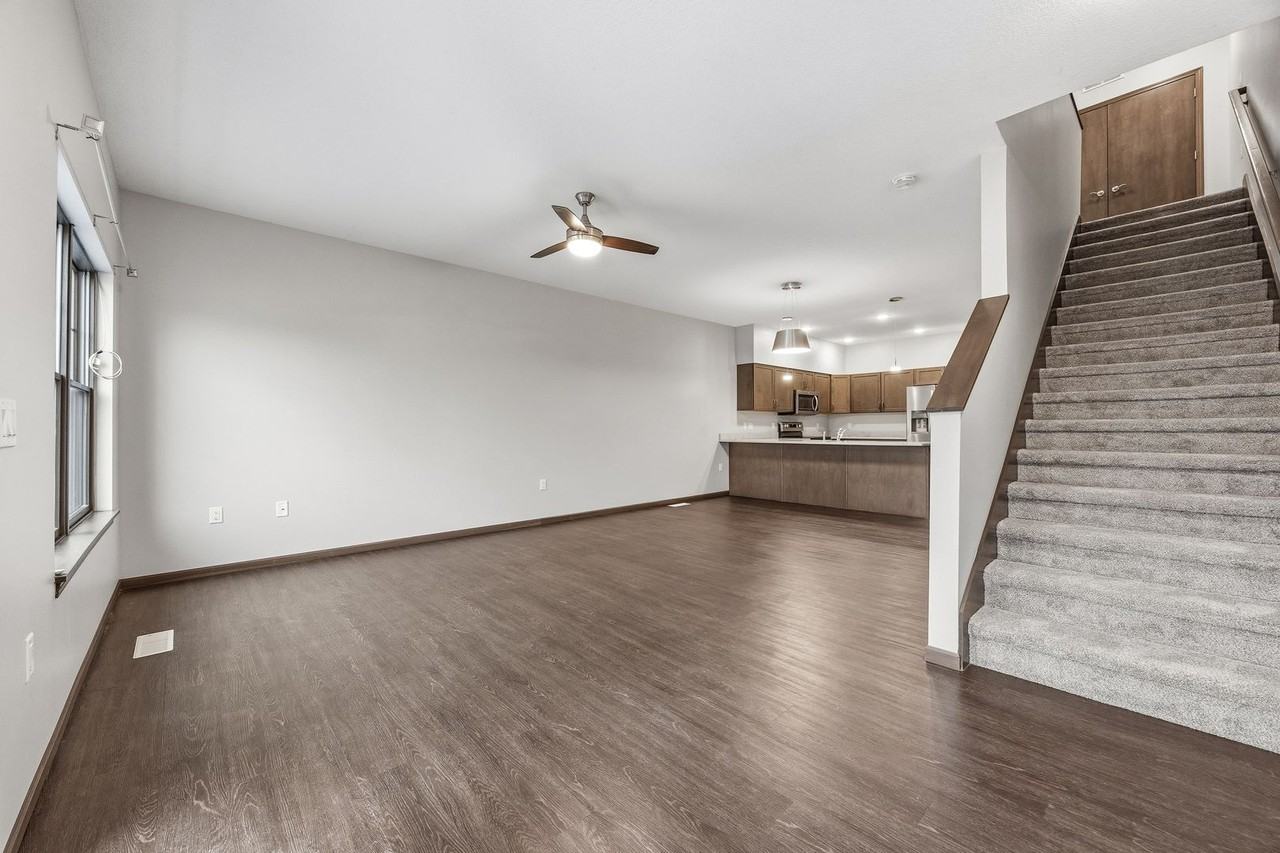 457 2nd Ave Sw - Photo 2 of 29