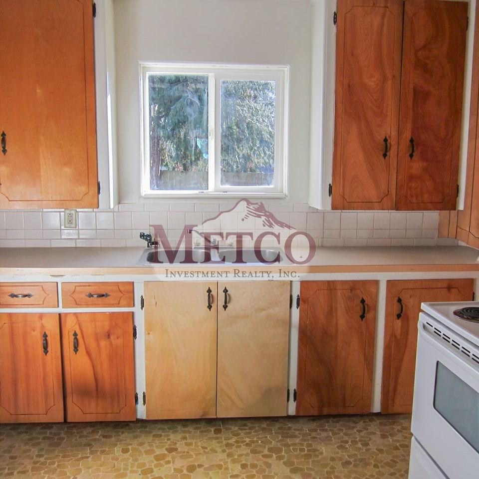 1019 Centennial Blvd - Photo 3 of 5