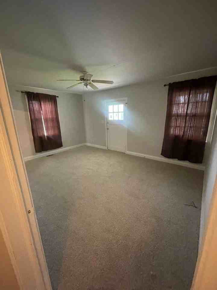 1115 Arrington Ave Sw - Photo 3 of 16