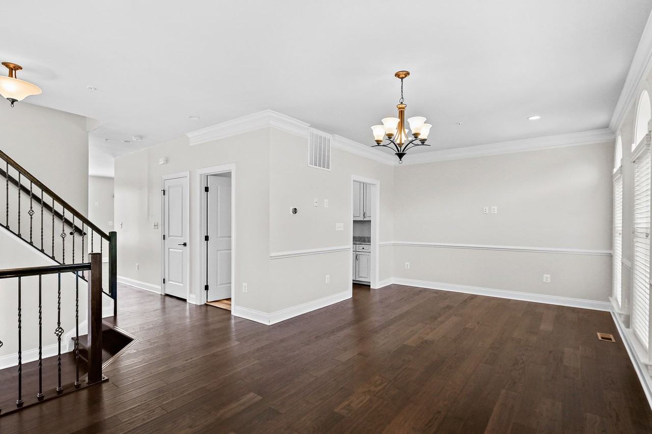 2542 Cherry Tree Rd - Photo 7 of 23