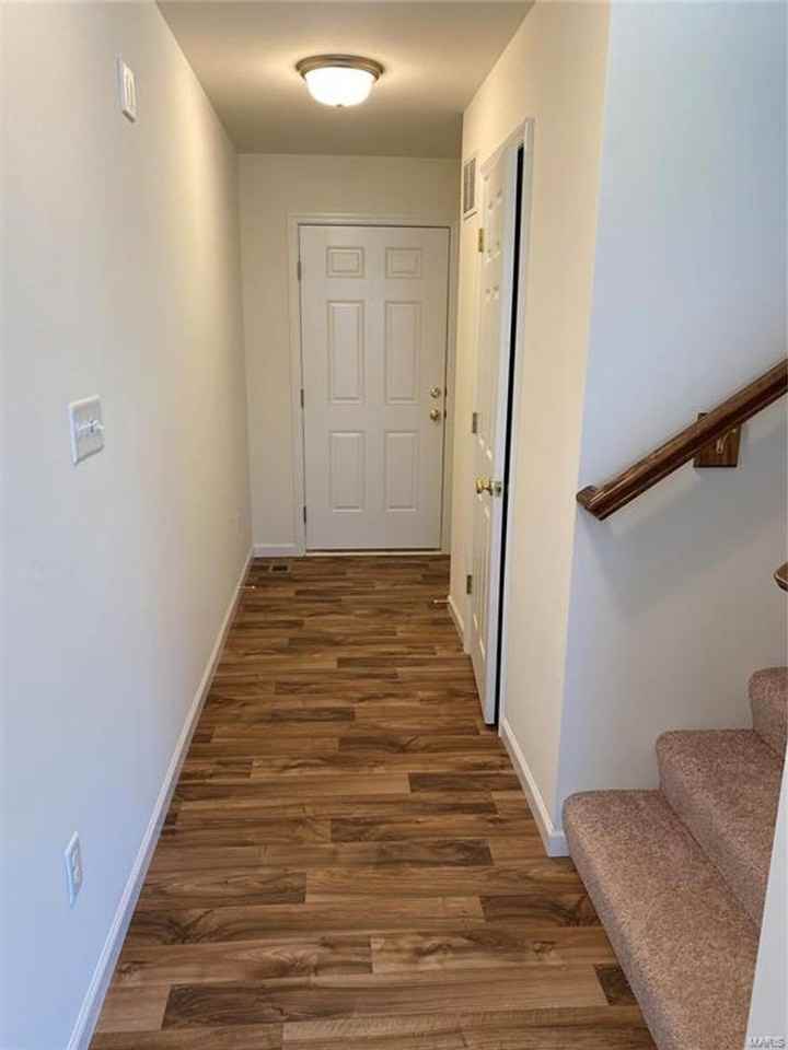 612 Summer Breeze Ln - Photo 4 of 17