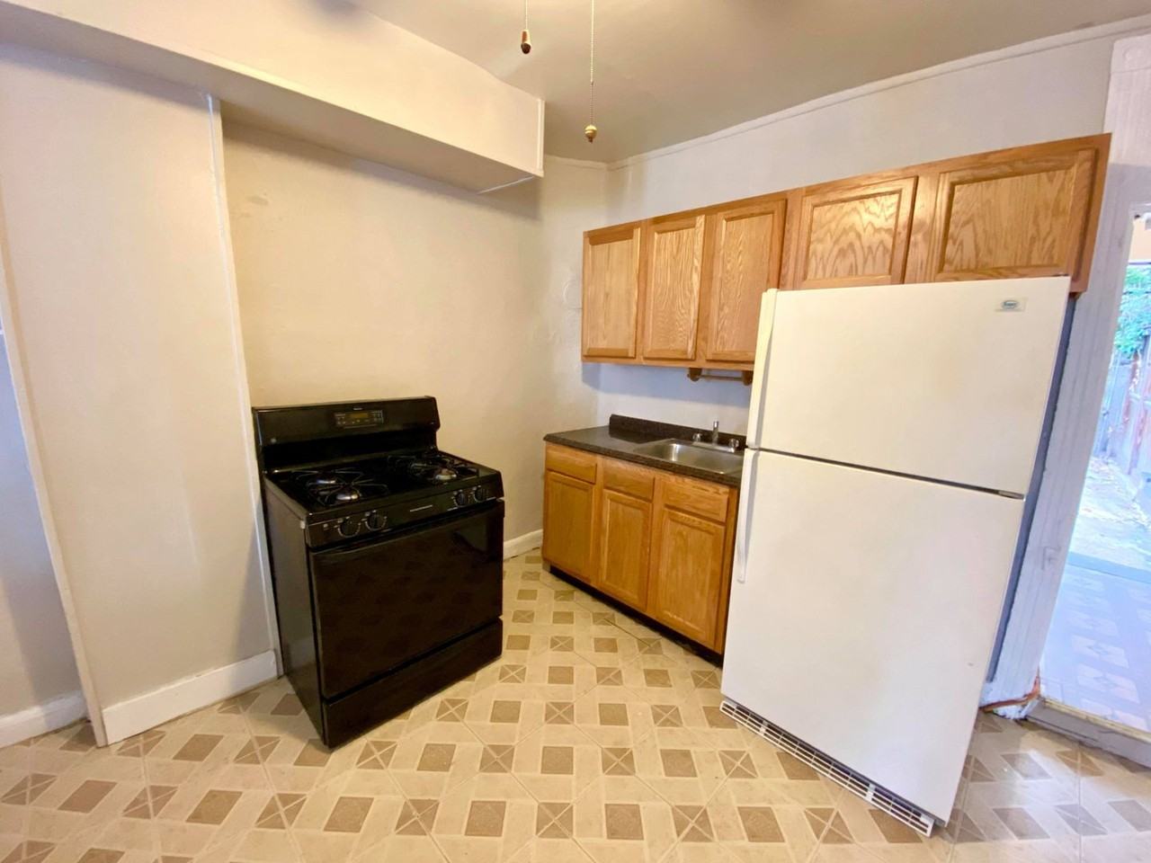 16 N Madeira St - Photo 4 of 15