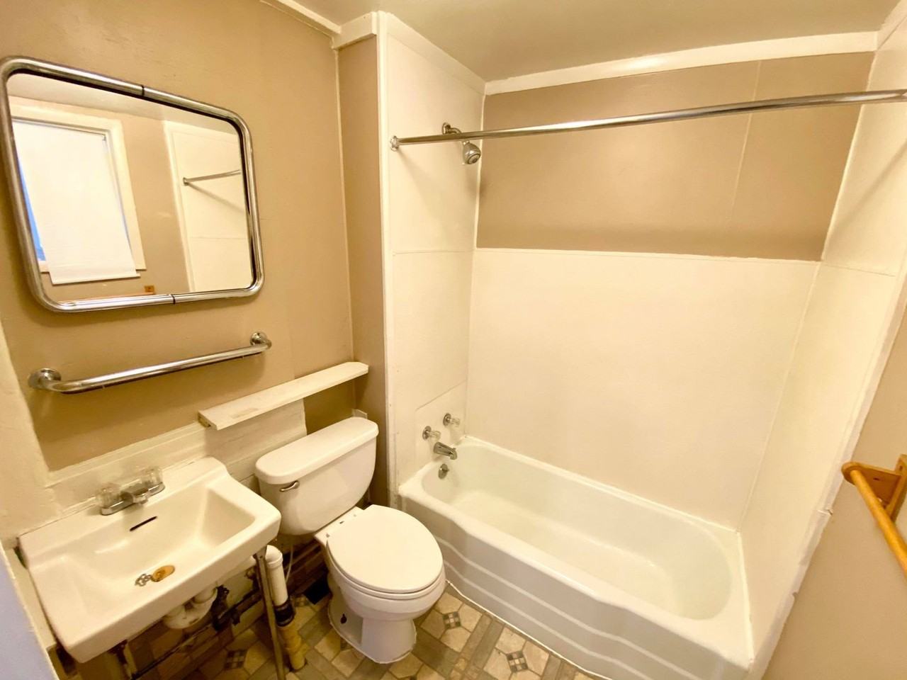 16 N Madeira St - Photo 7 of 15