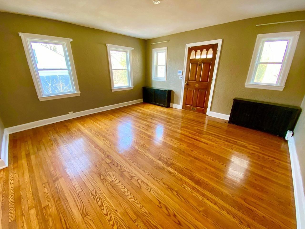 726 Brookwood Rd - Photo 5 of 30