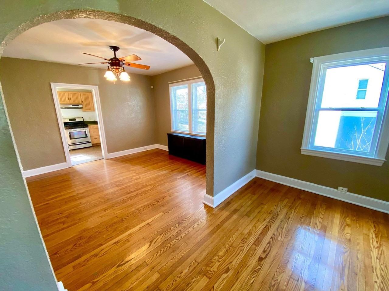 726 Brookwood Rd - Photo 6 of 30