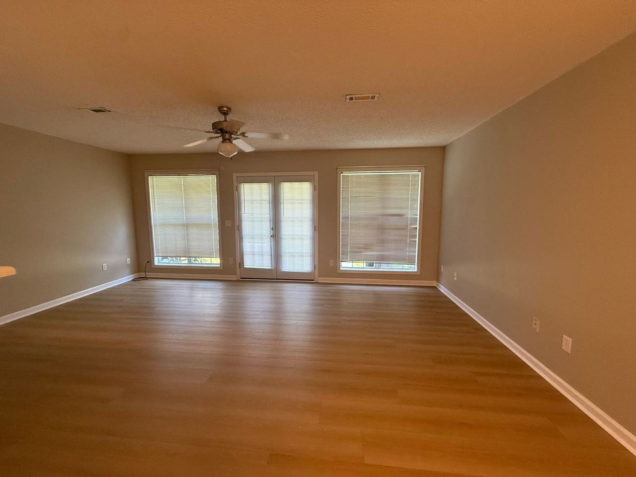123 Woodberry Dr - Photo 7 of 21