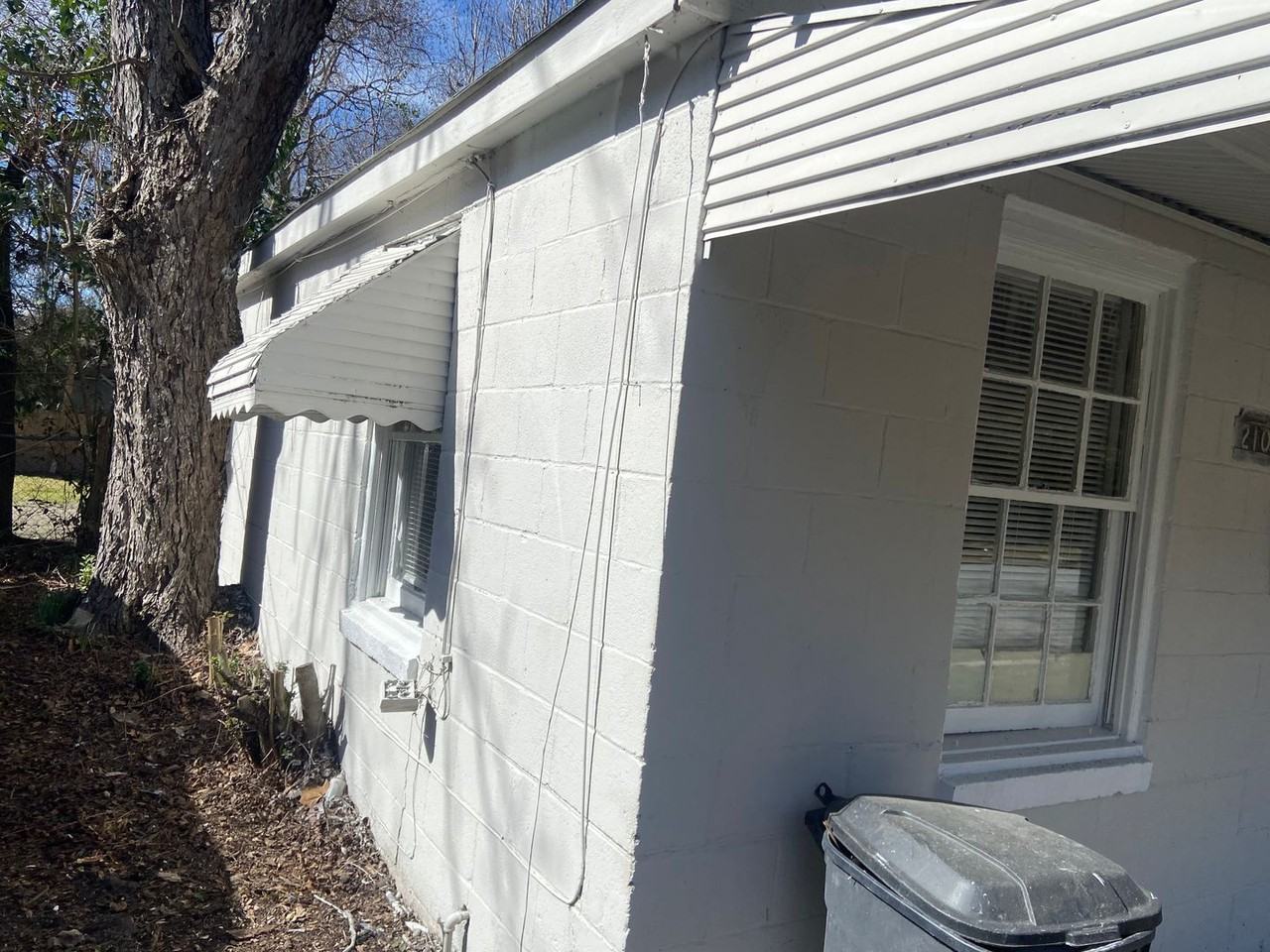 2105 13th Ave - Photo 2 of 11