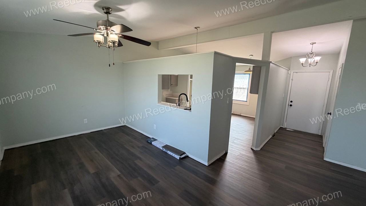 6415 6415 Reverend Burns Drive - Photo 4 of 16