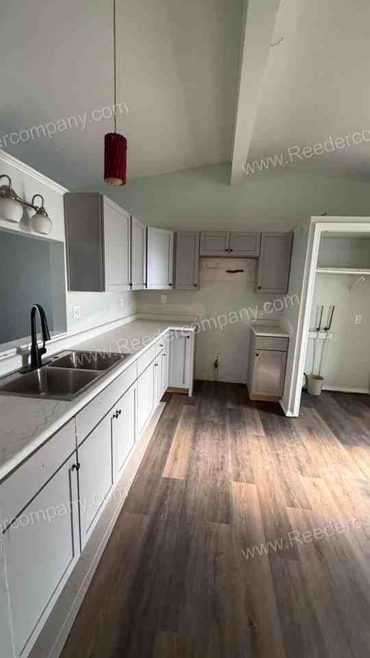 6415 6415 Reverend Burns Drive - Photo 5 of 16