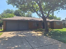 513 Simmons Dr - Photo 1 of 1