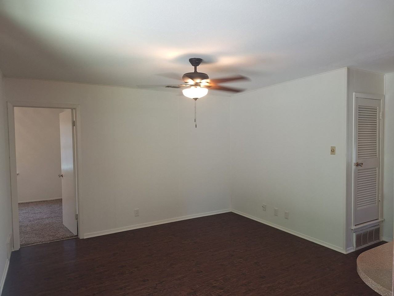 513 Simmons Dr - Photo 7 of 33