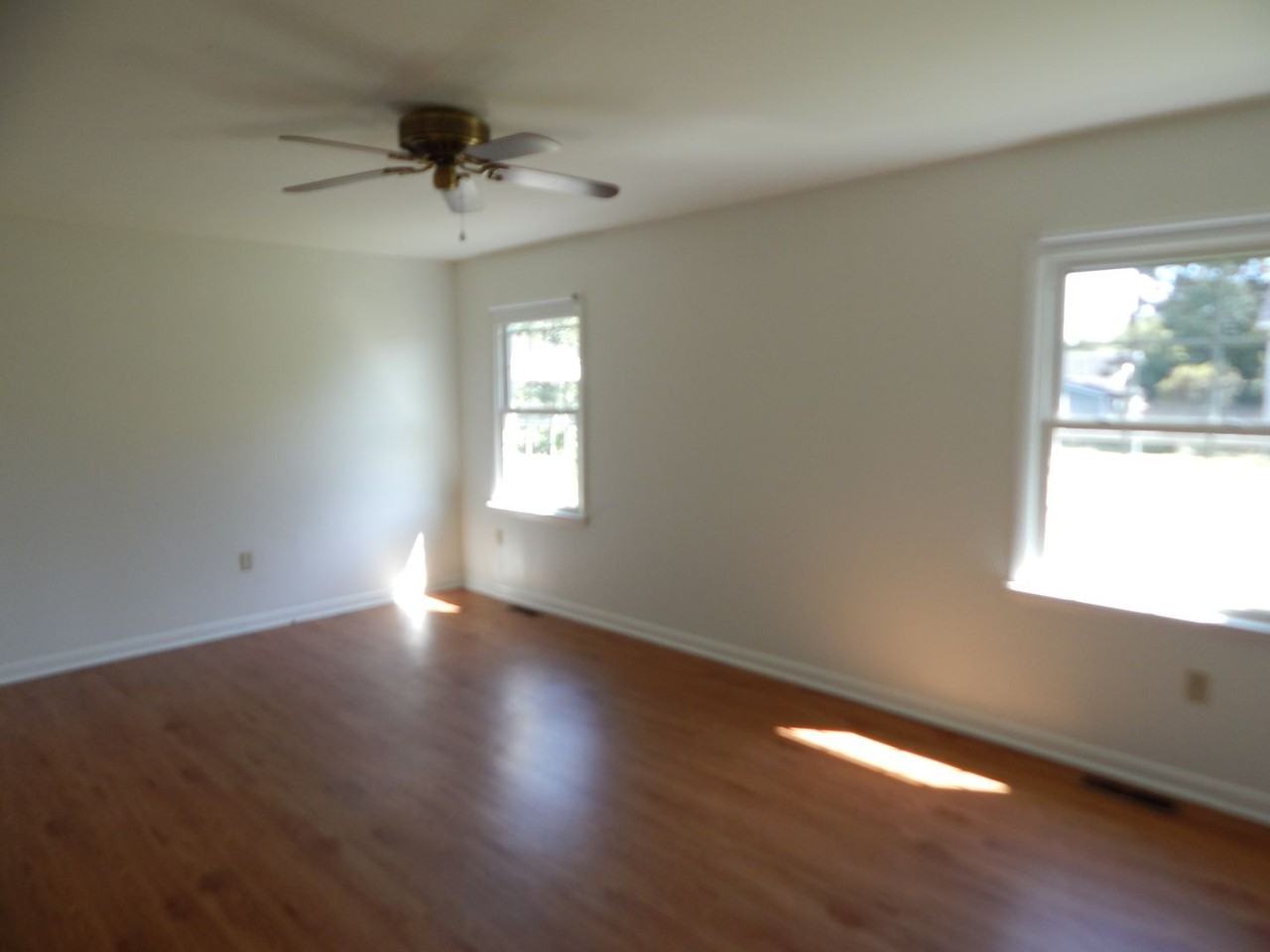 5126 Lord Tennyson Dr - Photo 3 of 9