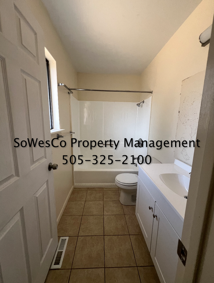 2408 Hutton Ave - Photo 6 of 13
