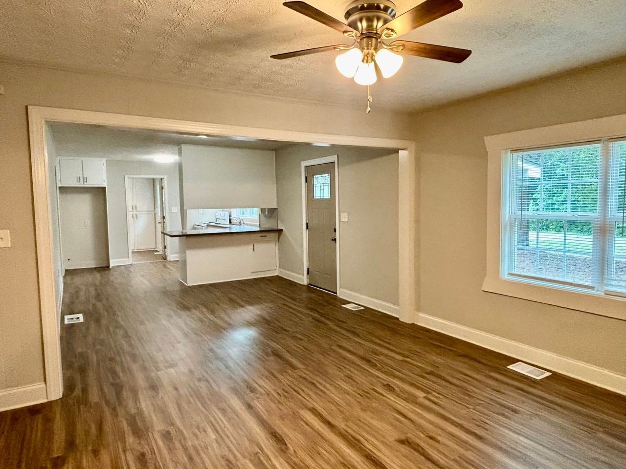 1791 Harbins Rd - Photo 5 of 21