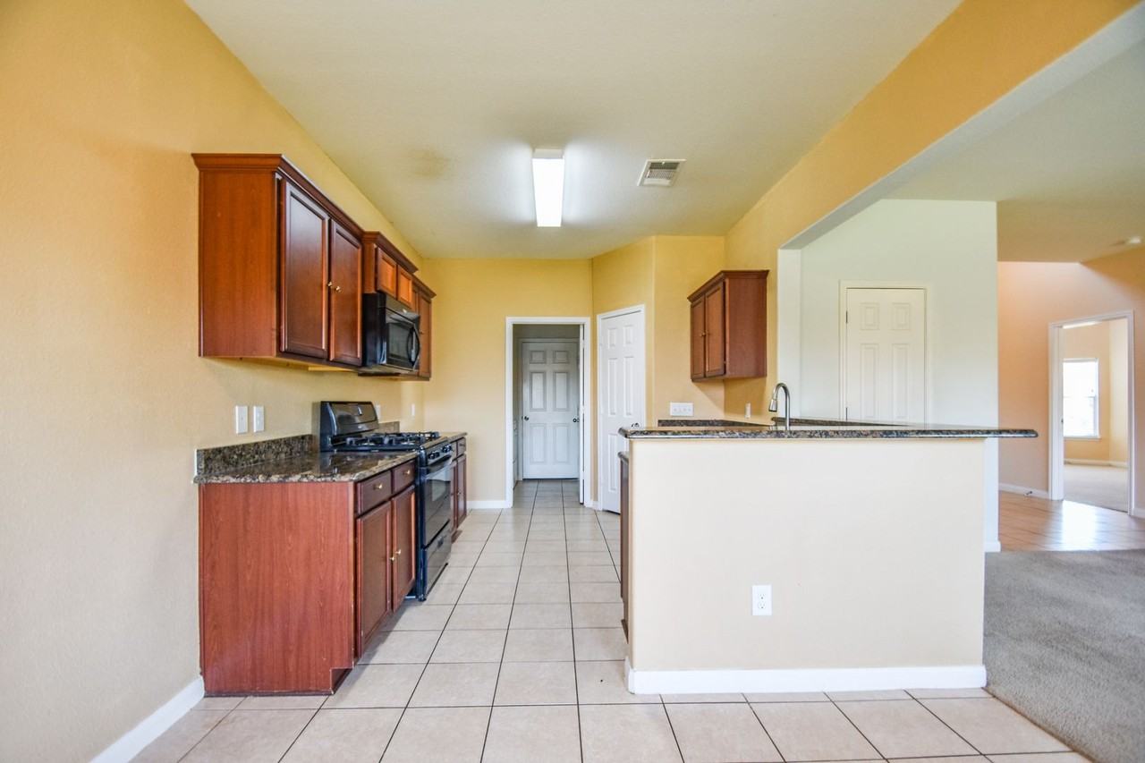 784 Keel Line Dr - Photo 5 of 25