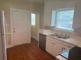 featured image of 4001 Devine St