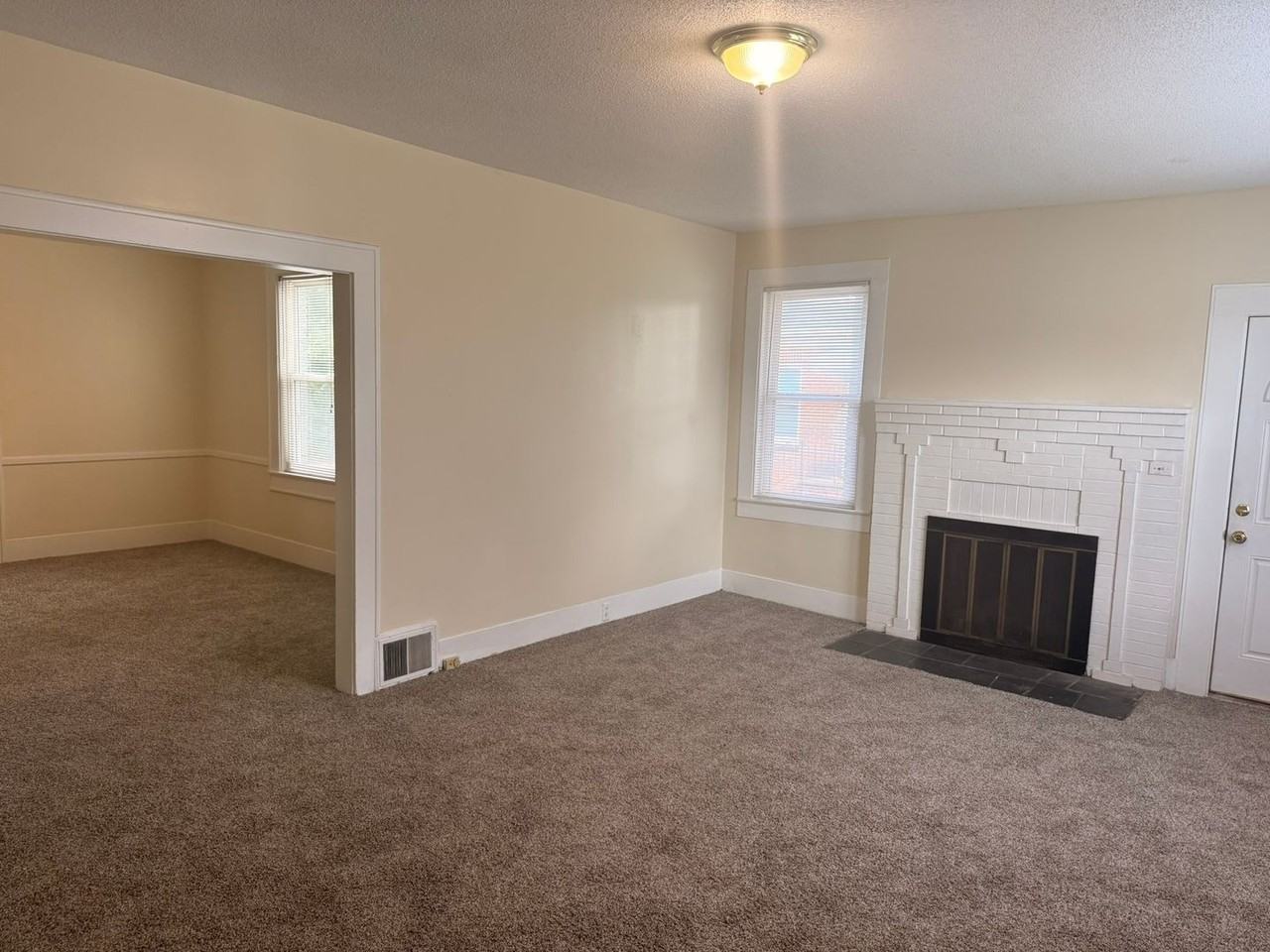 4001 Devine St - Photo 3 of 10
