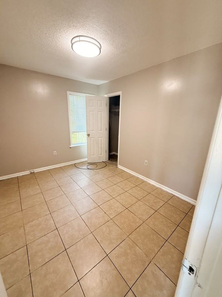 15 Pinedale Cir - Photo 7 of 8