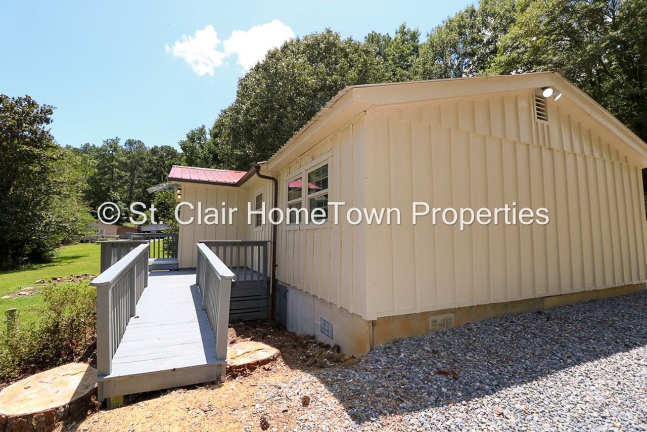 140 Sunset Dr - Photo 2 of 37