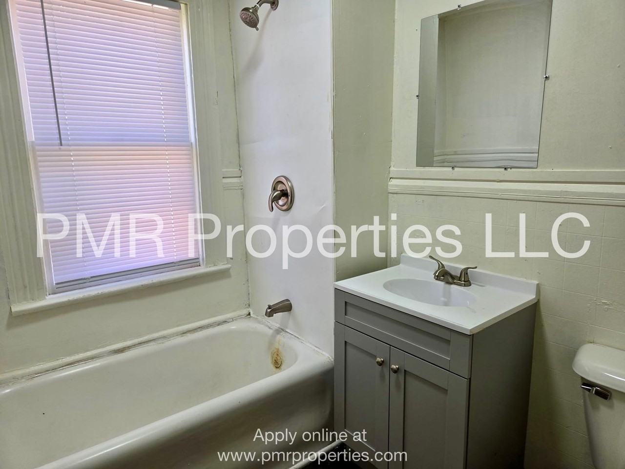 215 N 7th St - Photo 7 of 9