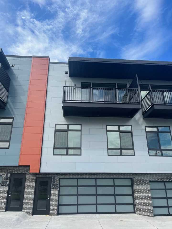 626 N 46th St - Photo 2 of 18