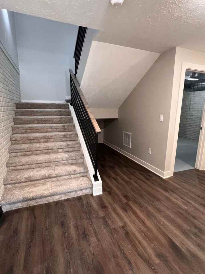 626 N 46th St - Photo 3 of 18