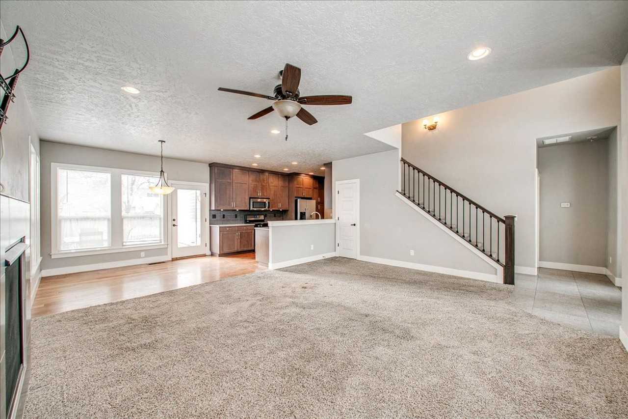 3313 W Dewey St - Photo 6 of 32